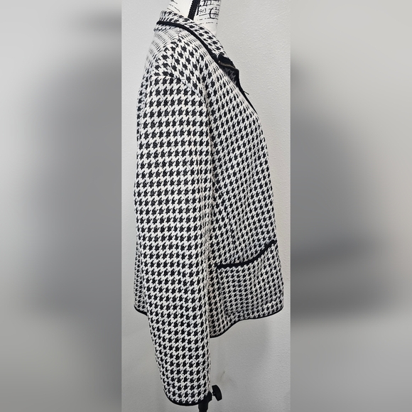 CHICO'S Women's Black & White Houndstooth Zip-Up Pocket Jacket Size 3/XL/16 - Picture 4 of 13